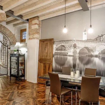 Dimora Scaligera Luxury Апартаменты Верона